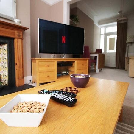 Quiet And Spacious 3 Bedroom Cardiff Exteriör bild
