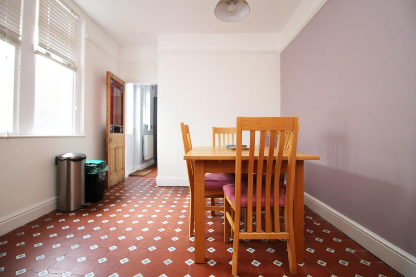 Quiet And Spacious 3 Bedroom Cardiff Exteriör bild