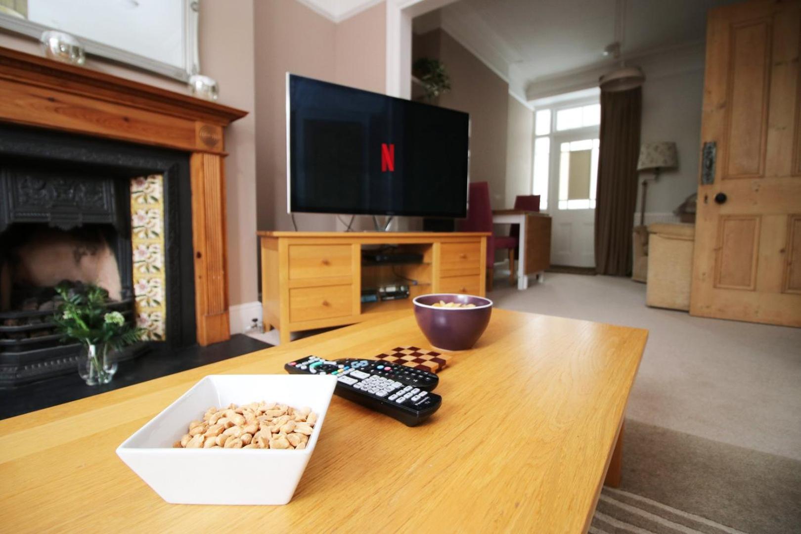 Quiet And Spacious 3 Bedroom Cardiff Exteriör bild